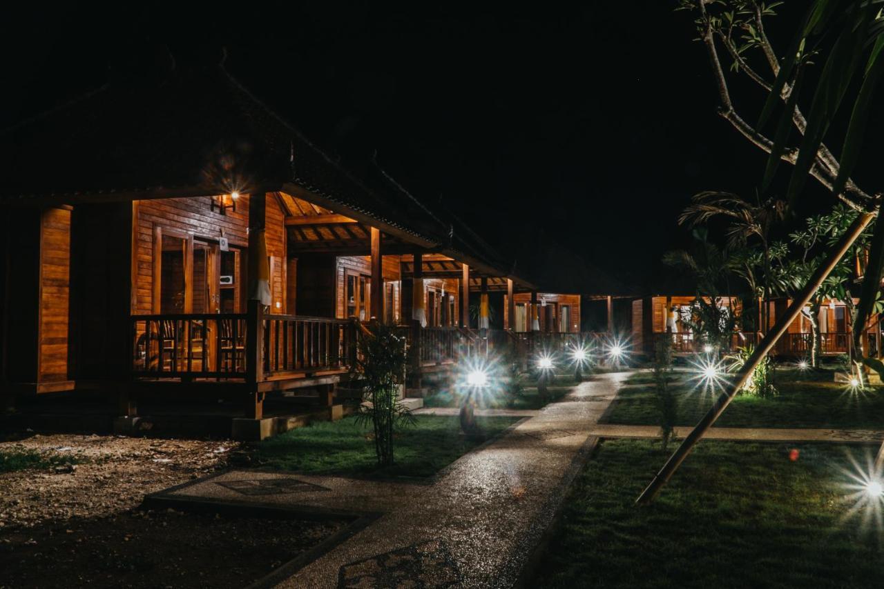 Taman Tirta Villa Lembongan Extérieur photo